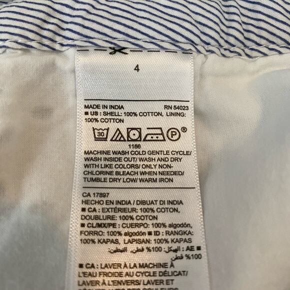 Old Navy Everyday Shorts White Eyelet Classic Size 4 Side Front Pockets - Picture 3 of 11